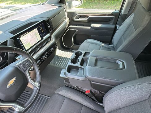 Used 2025 Chevrolet Silverado 2500 LT w/ Convenience Package AWD/4WD image 24