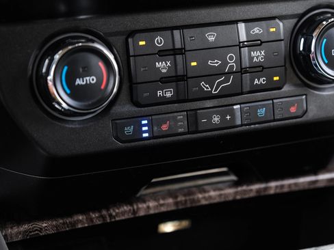 Used 2019 Ford F250 Lariat w/ Chrome Package AWD/4WD image 28