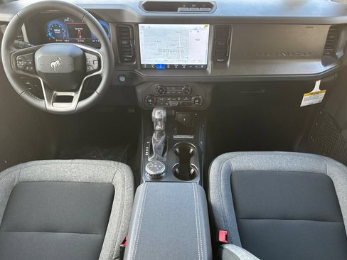 New 2026 Ford Bronco Big Bend AWD/4WD image 13