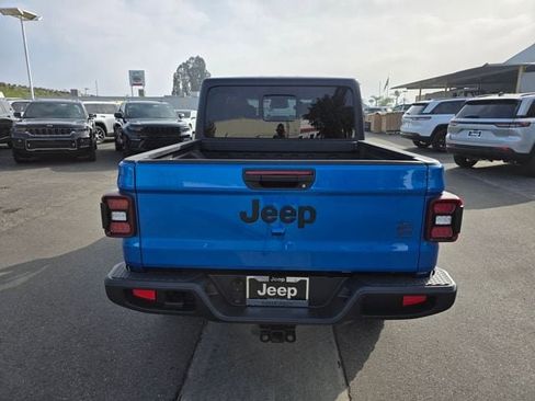 New 2026 Jeep Gladiator Sport image 6