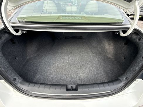 Used 2017 Honda Accord EX image 21