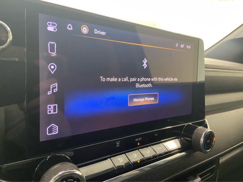 Used 2024 Chevrolet Colorado Trail Boss image 27