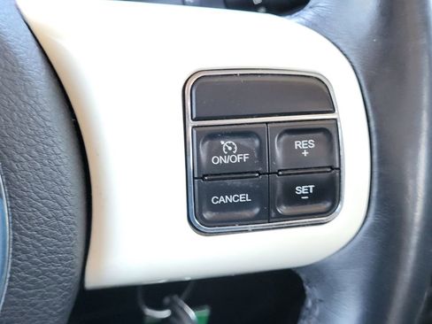 Used 2017 Jeep Wrangler Unlimited Rubicon w/ Connectivity Group AWD/4WD image 15