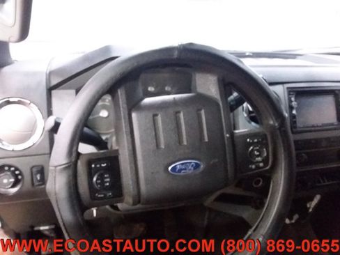Used 2015 Ford F250 XLT w/ XLT Interior Package image 11