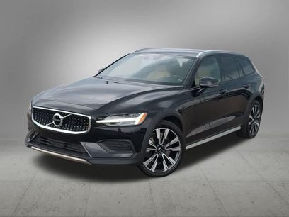 Used 2020 Volvo V60 T5 Cross Country w/ Protection Package Premier