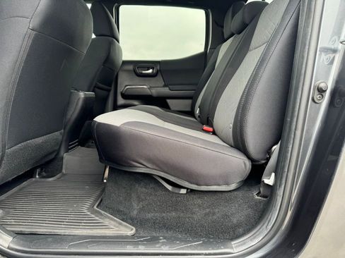 Used 2023 Toyota Tacoma TRD Sport w/ Advanced Technology Package image 25