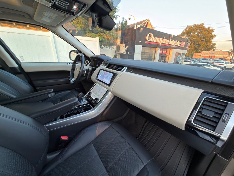 Used 2021 Land Rover Range Rover Sport HSE Silver Edition AWD/4WD image 45