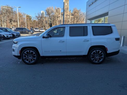 Used 2024 Jeep Grand Wagoneer Series III w/ Rear Seat Video Group 1 image 7