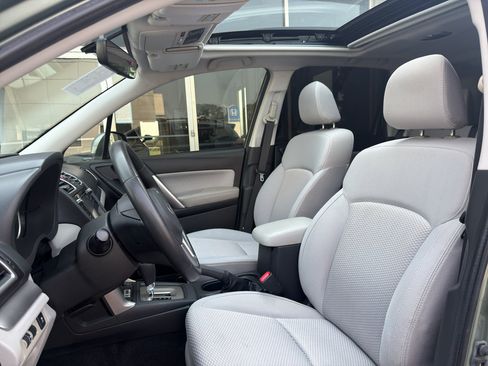 Used 2018 Subaru Forester 2.5i Premium w/ All-Weather Package AWD/4WD image 6