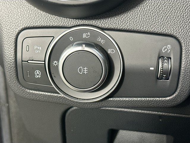 Used 2023 Alfa Romeo Stelvio Veloce AWD/4WD image 25