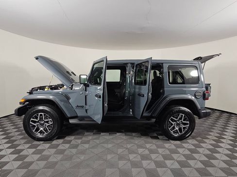 New 2026 Jeep Wrangler Unlimited Sahara AWD/4WD image 17