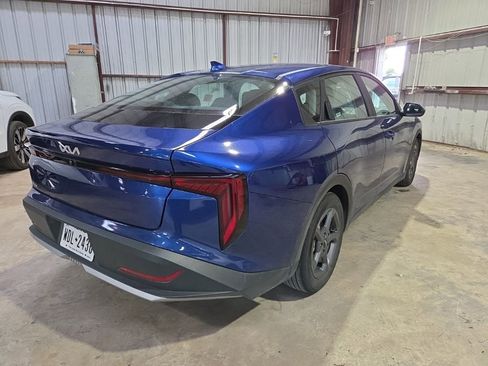 Used 2025 Kia K4 LXS image 11