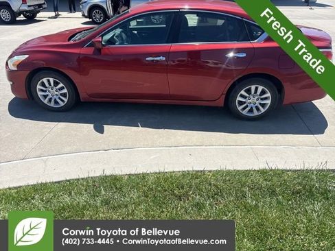 Used 2014 Nissan Altima 2.5 S FWD image 7