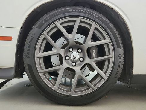 Used 2016 Dodge Challenger R/T Scat Pack w/ Driver Convenience Group RWD image 33