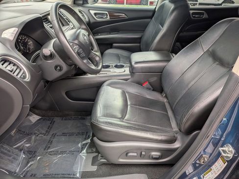 Used 2013 Nissan Pathfinder Platinum w/ Platinum Premium Pkg FWD image 17