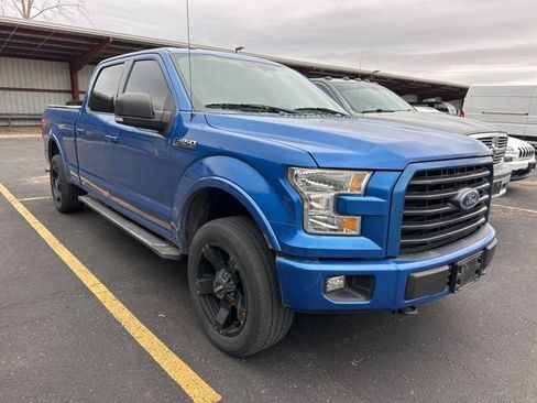 Used 2015 Ford F150 XLT w/ Equipment Group 302A Luxury image 3