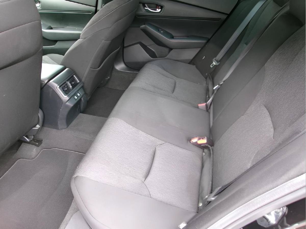 Used 2025 Honda Accord LX image 9