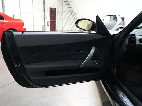 Used 2007 BMW Z4 3.0i image 18