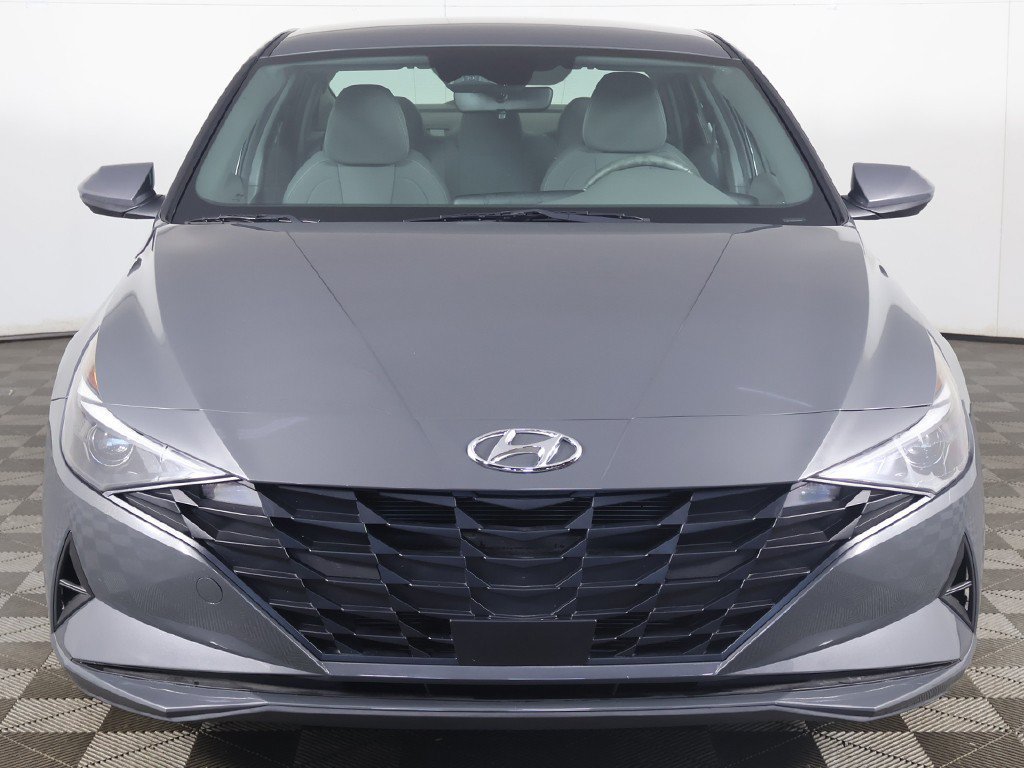 Used 2023 Hyundai Elantra SEL w/ Convenience Package FWD image 12