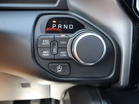 New 2026 RAM 1500 Big Horn AWD/4WD image 15