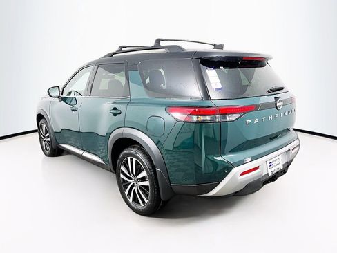 Used 2025 Nissan Pathfinder Platinum AWD/4WD image 5