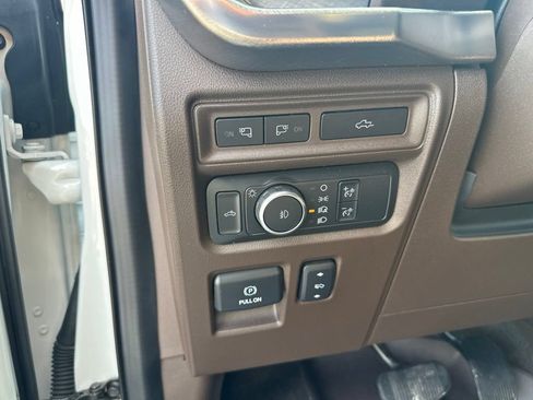 Used 2022 Ford F150 King Ranch w/ Equipment Group 601A High AWD/4WD image 15