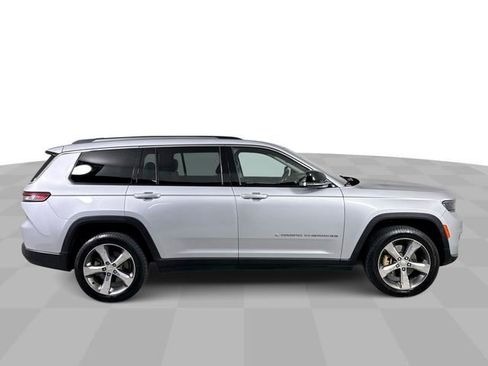 Used 2021 Jeep Grand Cherokee L Limited AWD/4WD image 9