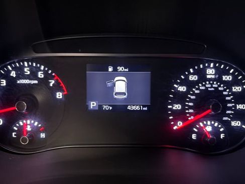 Certified 2022 Kia Soul LX w/ Technology Package FWD image 19