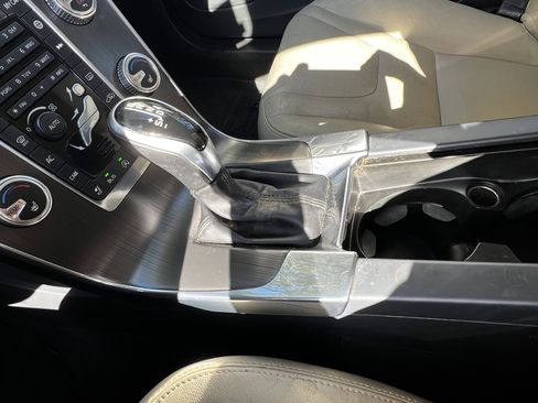 Used 2016 Volvo V60 T5 Premier w/ Convenience Package image 28