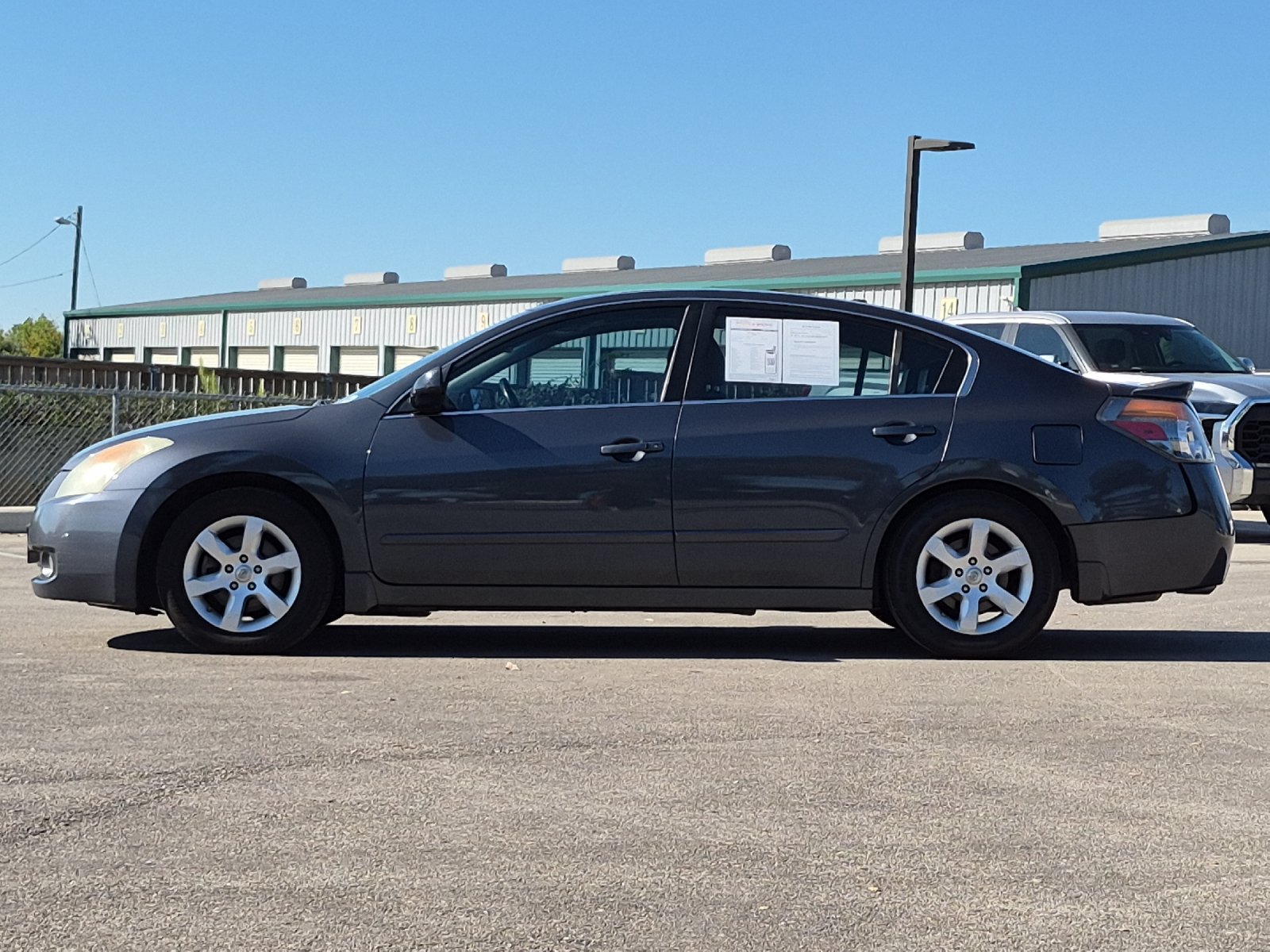Used 2009 Nissan Altima 2.5 SL w/ SL Pkg FWD image 2