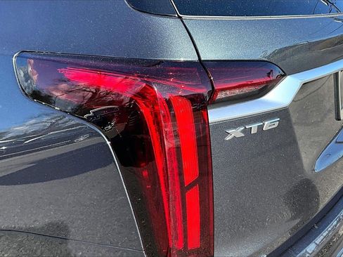 Used 2023 Cadillac XT6 Premium Luxury w/ Technology Package image 20