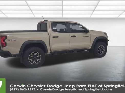 Used 2023 Chevrolet Colorado Trail Boss w/ Technology Package image 16