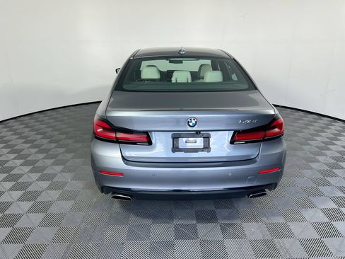 Used 2021 BMW 540i w/ Premium Package RWD image 4