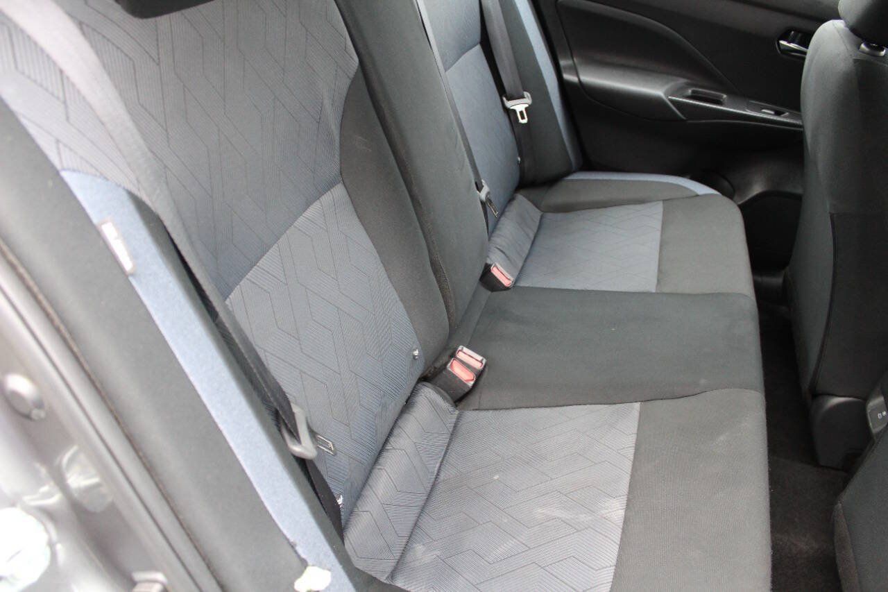 Used 2025 Nissan Versa SV FWD image 15
