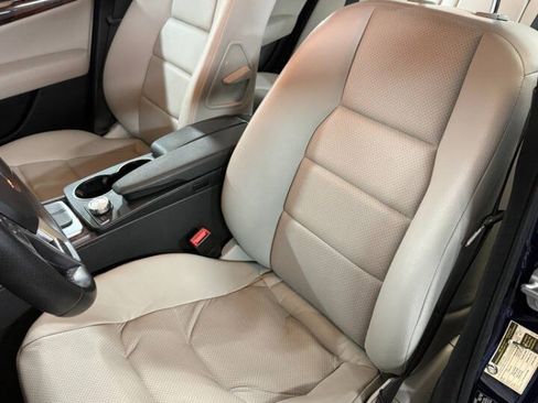 Used 2012 Mercedes-Benz C 250 Sedan image 10