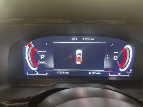 Used 2024 Nissan Pathfinder Platinum w/ Black Appearance Package image 21