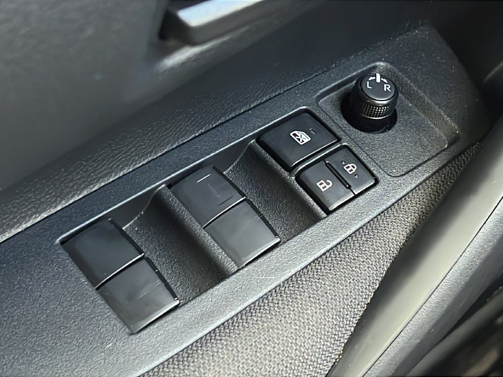 Used 2024 Toyota Corolla LE FWD image 17