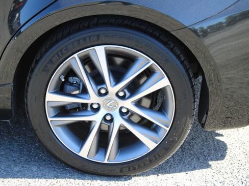 Used 2018 Lexus IS 300 image 8