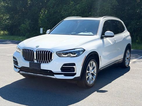 Used 2023 BMW X5 xDrive40i AWD/4WD image 1