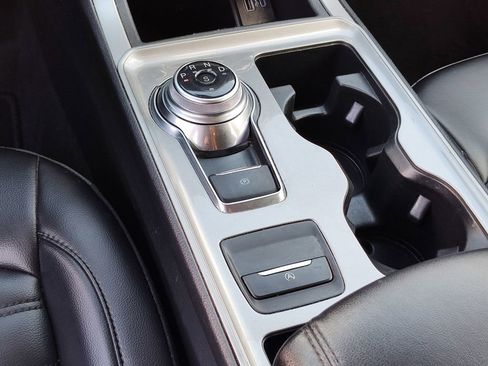 Used 2023 Ford Edge SEL image 29