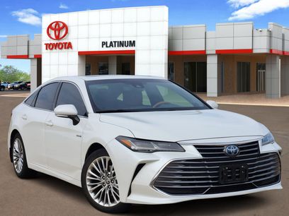 Used 2021 Toyota Avalon Limited w/ Carpet Mat Package (TMS)