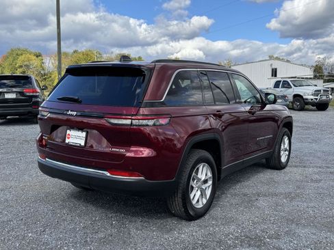 New 2025 Jeep Grand Cherokee Laredo X w/ Luxury Tech Group I AWD/4WD image 19