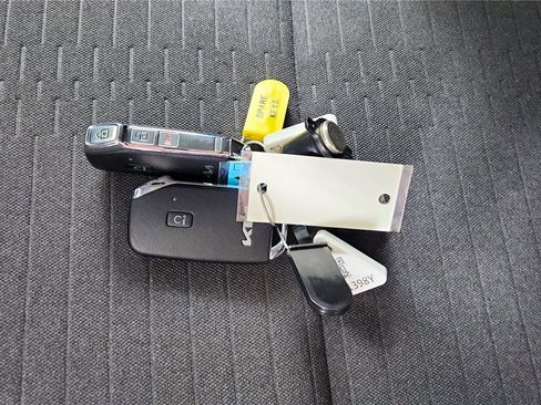 Used 2023 Kia Seltos S w/ Navigation Package image 39