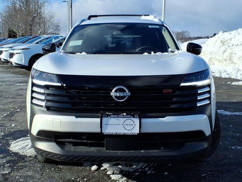 New 2026 Nissan Kicks SR w/ Cold Weather Package AWD/4WD image 2
