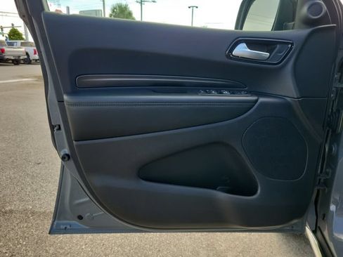 Used 2023 Dodge Durango SXT Launch Edition RWD image 18