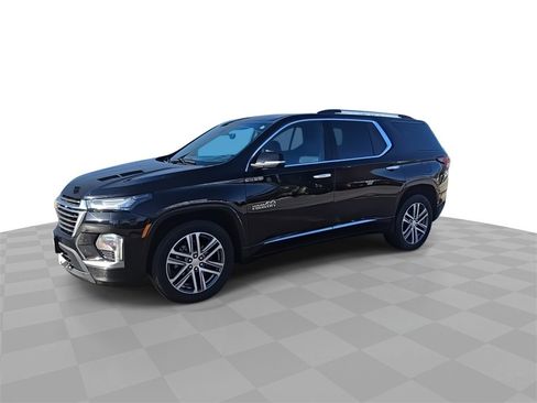 Used 2022 Chevrolet Traverse High Country w/ LPO, Floor Liner Package image 4