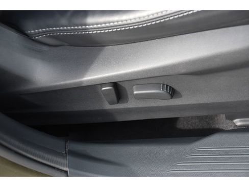 Certified 2024 Subaru Outback Limited image 32