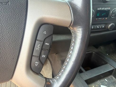 Used 2011 Chevrolet Silverado 1500 LT w/ All-Star Edition AWD/4WD image 11