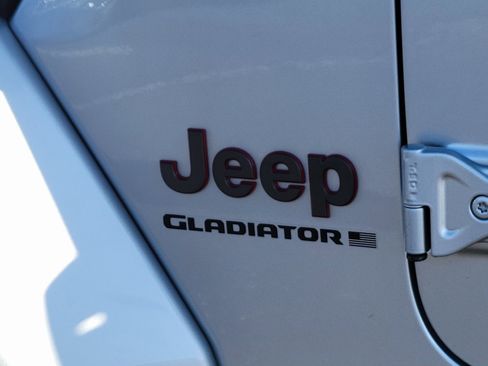 Used 2023 Jeep Gladiator Rubicon w/ LED Lighting Group image 16