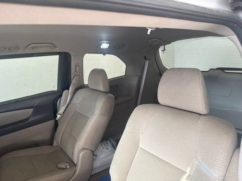 Used 2012 Honda Odyssey EX image 7